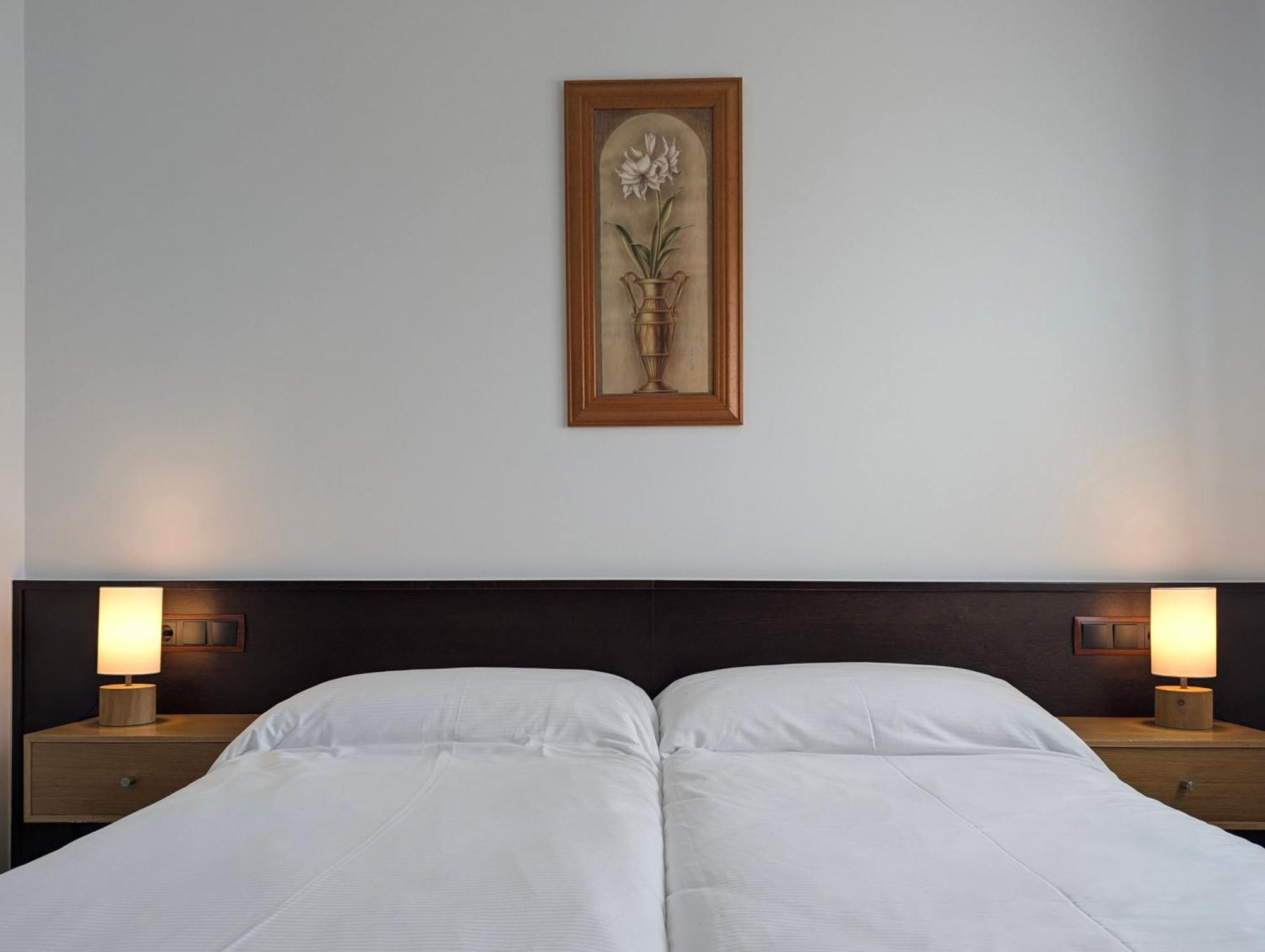 Hotel Apartamento Marouco ア・グアルダ エクステリア 写真